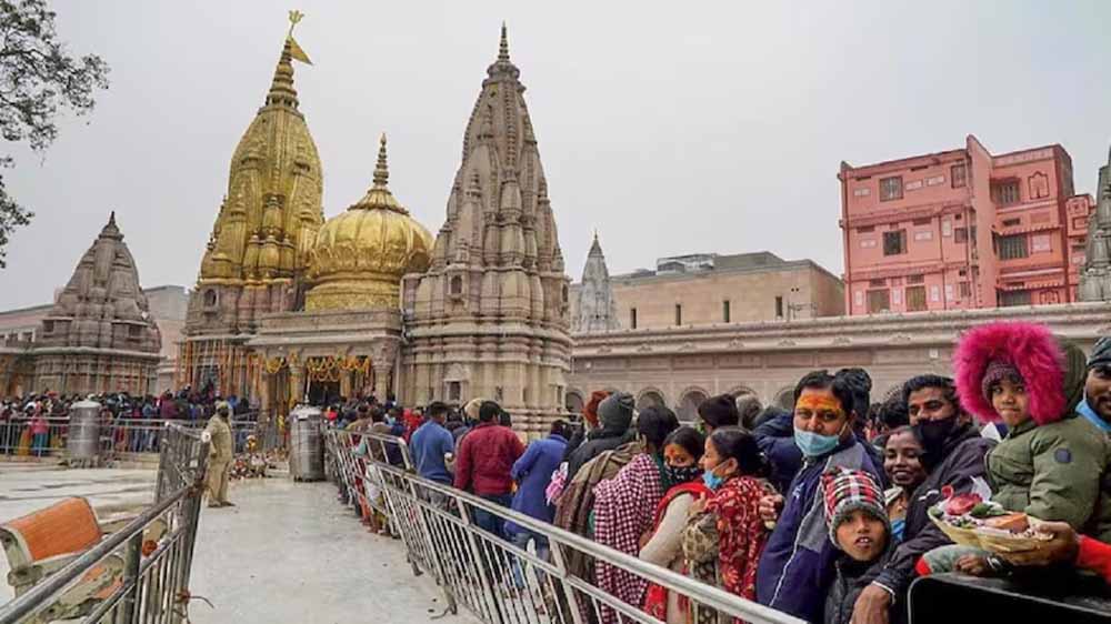 काशी विश्वनाथ धाम में सभी रिकॉर्ड टूटे, तपती गर्मी में भी दो करोड़ श्रद्धालुओं ने भगवान विश्वनाथ का दर्शन-पूजन किया