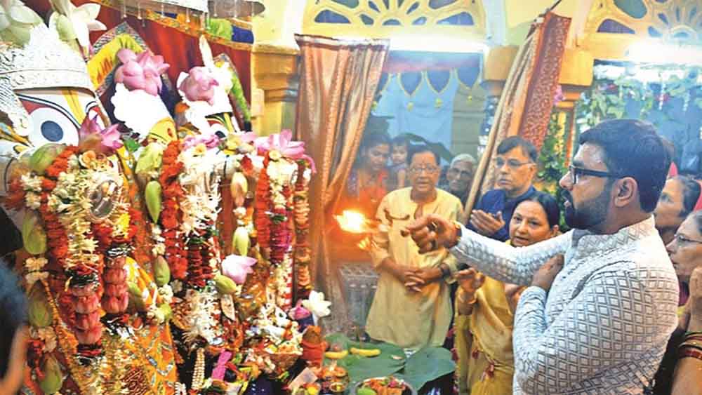 भगवान जगन्नाथ की रथयात्रा में उमड़ी श्रद्धालुओं की भीड़, रायपुर में सीएम विष्णुदेव ने की छेरपहरा की रस्म