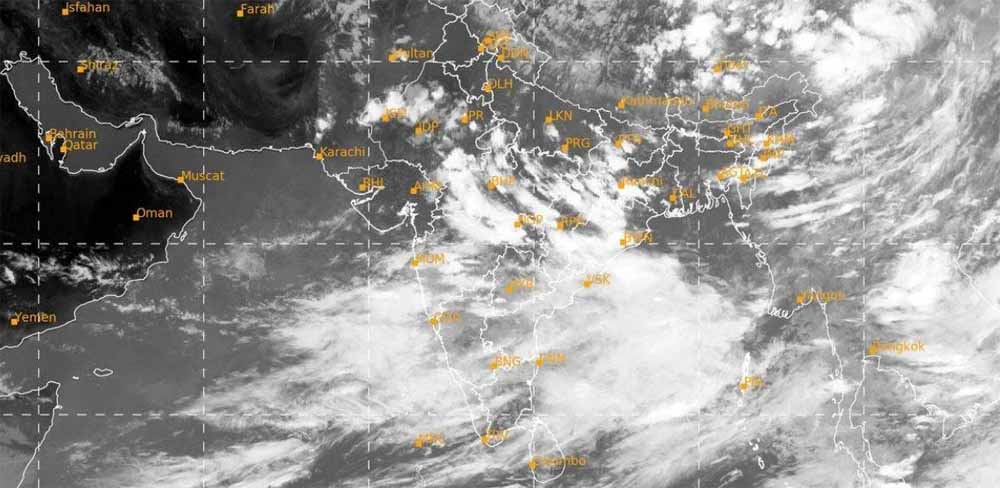 बंगाल की खाड़ी में हवा के ऊपरी भाग में एक चक्रवात बन गया, इंदौर और भोपाल में रुक-रुककर होती रहेगी बारिश