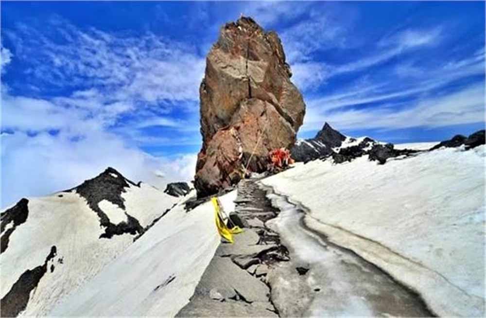 उत्तर भारत की सबसे कठिनतम धार्मिक यात्राओं में शुमार श्रीखंड महादेव यात्रा का आधिकारिक तौर पर हुआ आगाज