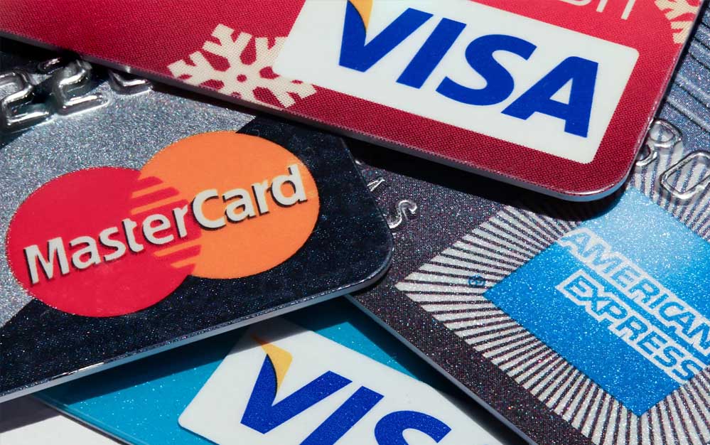 बैंक Credit Card बंद नहीं कर रहा ? तो हर दिन आपको मिलेंगे 500 रुपये, बस जान लीजिए ये नियम