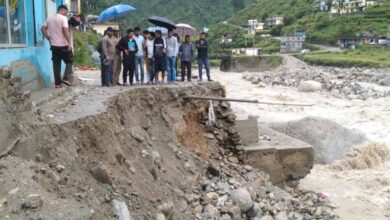 आपदा प्रभावित क्षेत्र बूढ़ाकेदार में मूसलधार वर्षा से धर्मगंगा नदी एक बार फिर विकराल रूप में दिखी