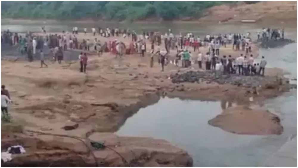 बड़ा हादसा: गुजरात के देहगाम में गणेश विसर्जन के दौरान 10 श्रद्धालू पानी में डूब गए, पांच शव बरामद