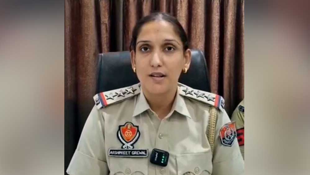 पंजाब पुलिस की कोरोना वारियर रहीं अर्शप्रीत कौर ग्रेवाल को सस्पेंड किया