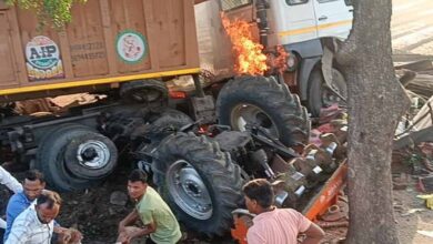 महू-नीमच हाईवे पर रतलाम में ट्रैक्टर को चपेट में लेकर ट्राला झोपड़ी में घुसा, चालक की मौत