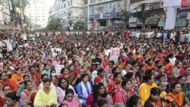 यूनुस सरकार हिंदुओं की रक्षा नहीं कर पा रही, भगवामय हुईं बांग्लादेश की सड़कें