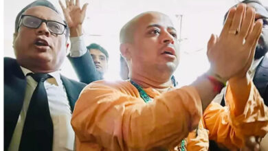 बांग्लादेश में ISKCON संत के वकील पर हमला, त्रिपुरा में उबाल