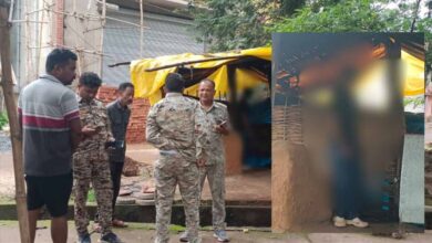 जगदलपुर में  SP कार्यालय के सामने सरंपच पति की फांसी के फंदे पर लटकी मिली लाश