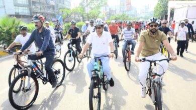 विश्व साइकिल दिवस पर मंत्री टंकराम वर्मा ने चलाई साइकिल