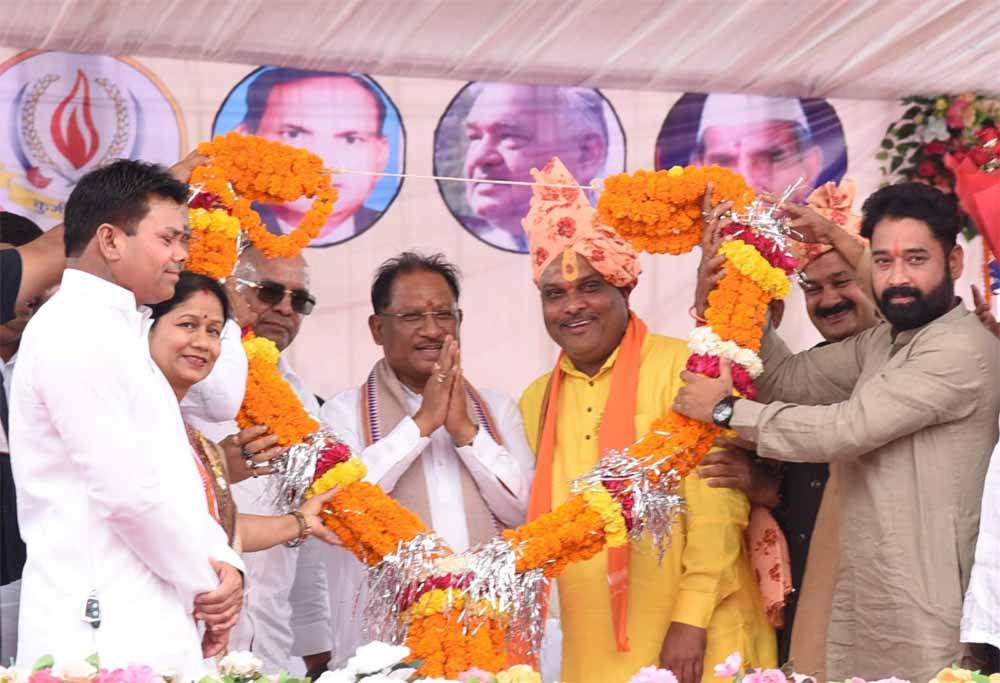 चन्द्रनाहू कुर्मी क्षत्रीय समाज के केन्द्रीय महाधिवेशन में शामिल हुए मुख्यमंत्री साय