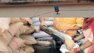 शिक्षा विभाग और प्रशासन की लापरवाही, शिक्षकों की राशन वितरण कार्य में लगाई गई ड्यूटी