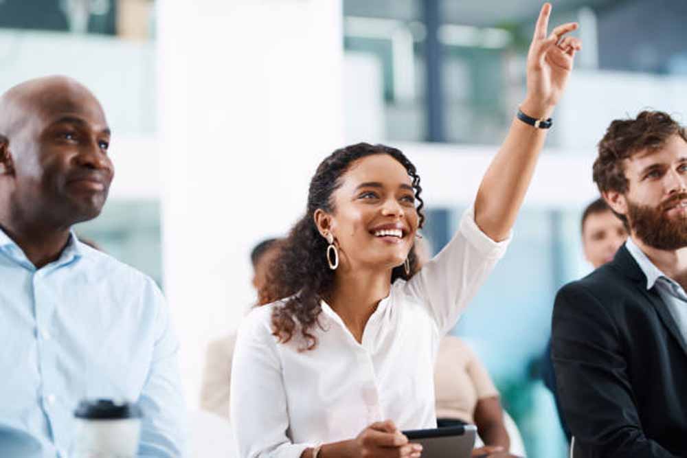 अगर आप भी चाहते हैं कि लोग आपका साथ पसंद करें, तो करें ये काम