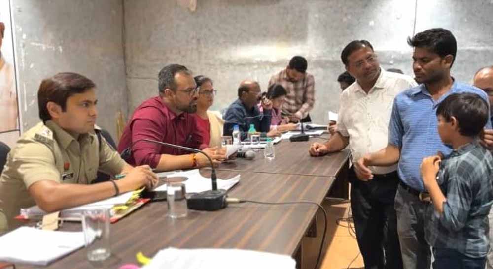 आर्थिक रूप से कमजोर यश को मिलेगा छात्रावास में प्रवेश