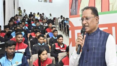 पहली बार राजधानी पहुंचे बीजापुर के सुदूर गांवों के युवा, मुख्यमंत्री से आत्मीय मुलाकात कर रखी अपनी बात