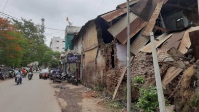 नगरीय क्षेत्र में जर्जर भवन मालिकों के विरूद्ध करें कार्रवाई, आयुक्त नगरीय प्रशासन ने दिये निर्देश