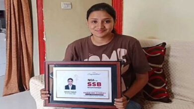 मुख्यमंत्री डॉ. यादव ने सुश्री नव्या तिवारी को दी बधाई मुख्यमंत्री डॉ. यादव ने सुश्री नव्या तिवारी को दी बधाई