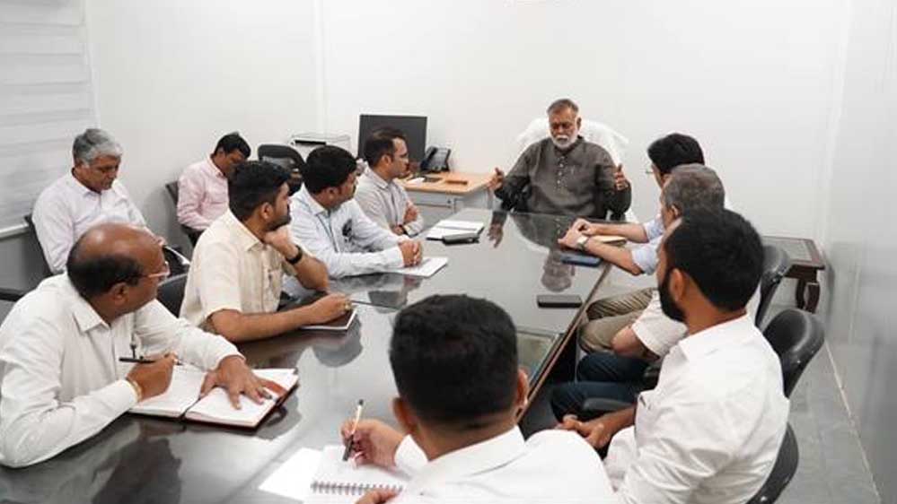 मंत्री पटेल से महाराष्ट्र के अधिकारियों ने की भेंट