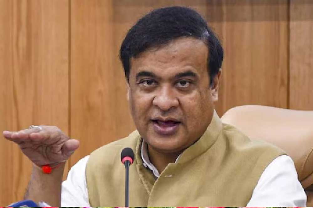 बांग्लादेश बॉर्डर से लगे धुबरी जिले में तनाव, CM हिमंता ने दिया उपद्रवियों के खिलाफ शूट एंड साइट का ऑर्डर