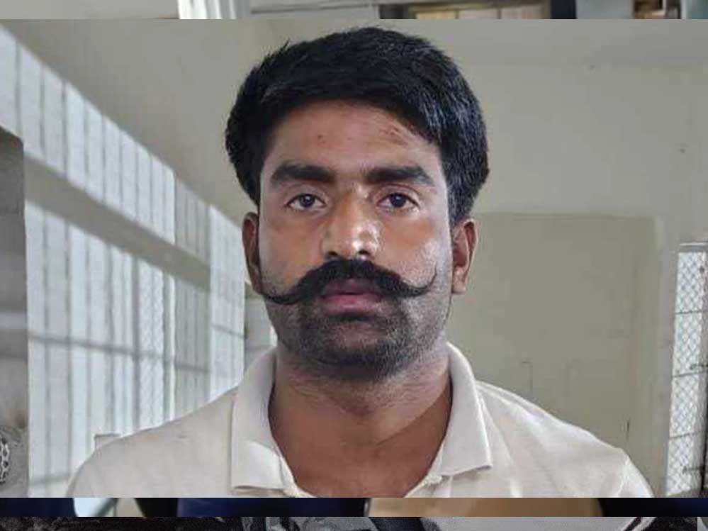 साल्वर से परीक्षा दिलवाकर पुलिस कांस्टेबल बनने आया युवक दस्तावेजों की जांच के दौरान धराया