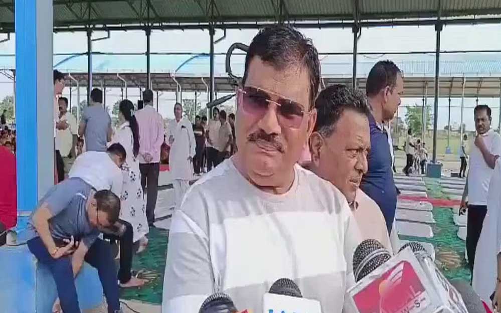 बुरहानपुर में अंतर्राष्ट्रीय योग दिवस पर सूर्यपुत्री ताप्ती नदी के राजघाट का अद्भूत दृश्य