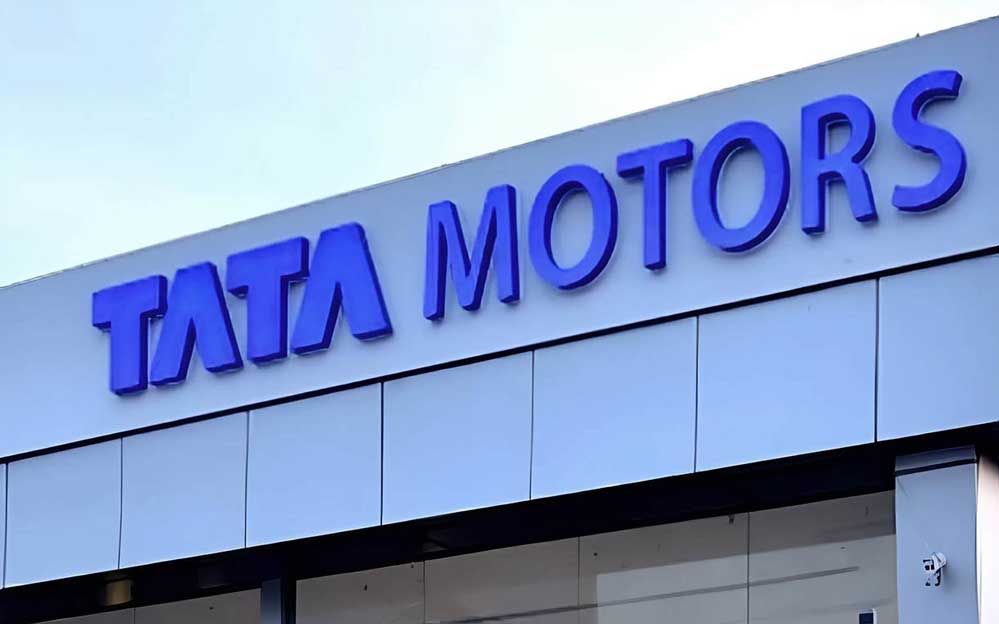 टाटा मोटर्स 2 लिस्‍टेड कंपनियों में बंटने जा रही, चेयरमैन ने शेयर किया डीमर्जर प्‍लान
