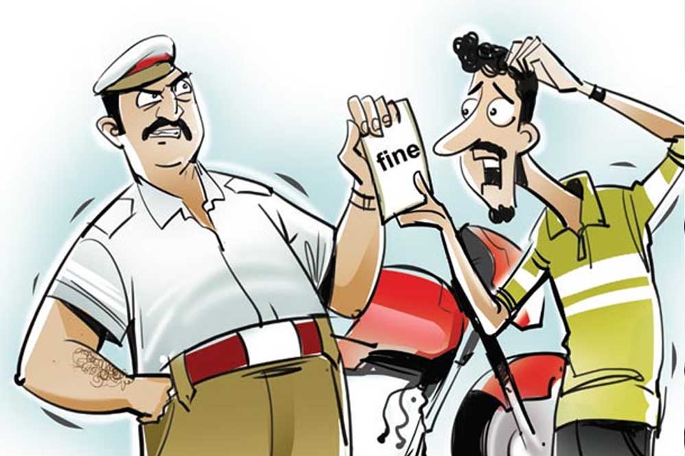 जगदलपुर : बिना हेलमेट तथा बिना सीट बेल्ट वाहन चलाने वालों पर किया जाए प्रभावी कार्यवाही – कलेक्टर हरिस एस