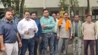 बिलासपुर : डिप्टी कलेक्टर पर दुर्व्यवहार करने का आरोप:लिपिक वर्गीय कर्मचारी संघ ने खोला मोर्चा