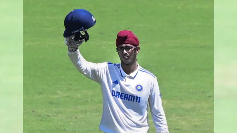 इंग्लैंड में U19 टीम ने अंग्रेजों को वनडे में 231 रन से पीटा, गजब मैच में ठोके थे 444 रन इंग्लैंड में U19 टीम ने अंग्रेजों को वनडे में 231 रन से पीटा, गजब मैच में ठोके थे 444 रन