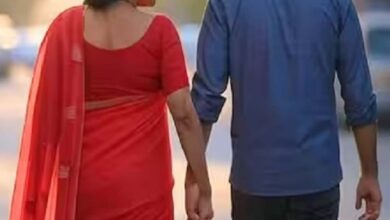 UP में चार बहुओं की सास 30 साल के प्रेमी संग हुई फरार, बुजुर्ग पति ने CM योगी से मांगा न्याय