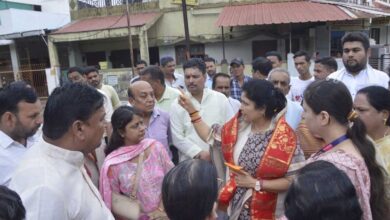 लापरवाह अधिकारीयों पर होगी सख्त कार्यवाही: राज्यमंत्री श्रीमती गौर