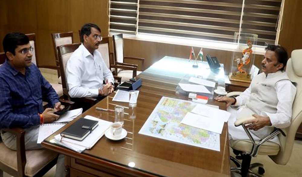 नर्सिंग संवर्ग के रिक्त पदों पर सीधी भर्ती के लिए आवश्यक प्रक्रिया शीघ्र करें पूर्ण: उप मुख्यमंत्री शुक्ल