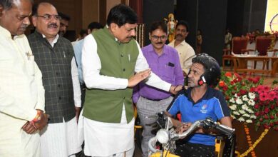 दिव्यांगजन अपनी क्षमता, योग्यता, संघर्षशीलता और सकारात्मकता के आधार पर समाज में अपना स्थान बनाते हैं – मुख्यमंत्री डॉ. यादव