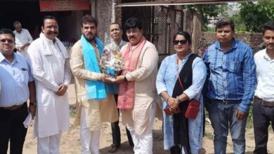 स्वदेशीकरण के लिए ग्रामोद्योग का कार्य सराहनीय: राकेश पाण्डेय