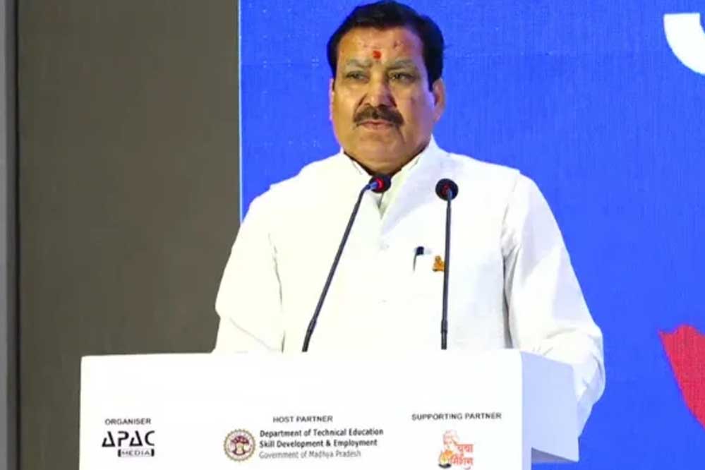 जो अपने पूर्वजों का सम्मान नहीं कर पाया, वो देश क्या चला पाएगा : गौतम टेटवाल