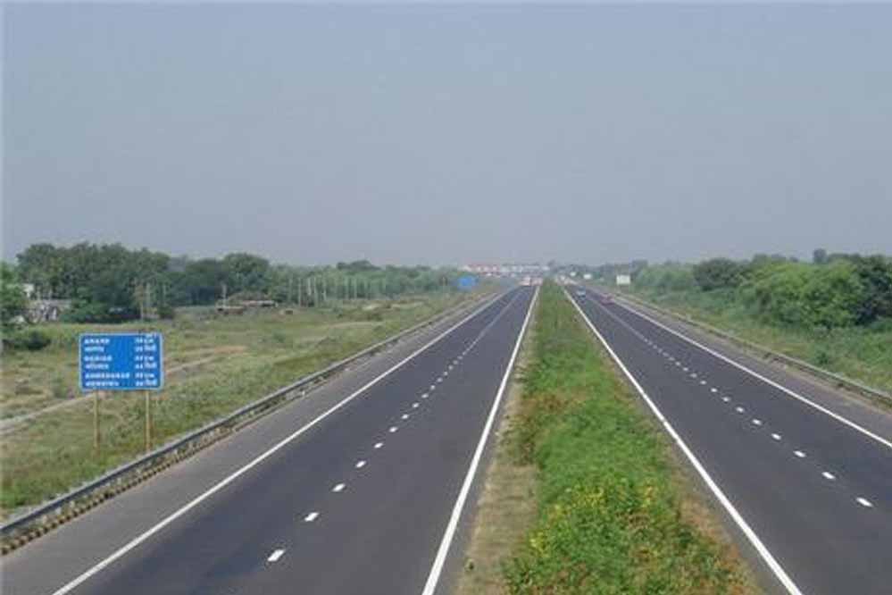 पीडब्ल्यूडी ने पिछले एक साल में 387 किमी सड़कों पर काम किया