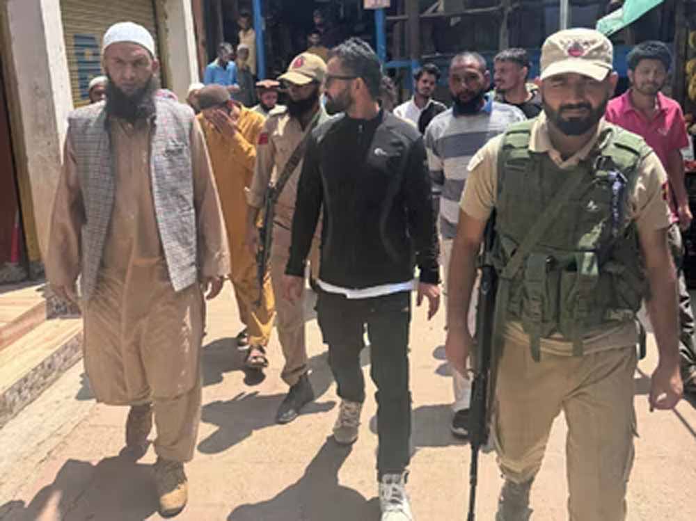 जम्मू कश्मीर की राजनीति में बड़ी घटना, AAP के इकलौते विधायक ने क्यों छोड़ दी अब्दुल्ला सरकार, सामने आई बड़ी वजह