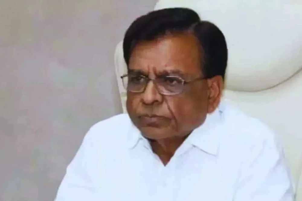 डाटा अपडेशन में किसी भी प्रकार की देरी पर होगी कार्रवाई : उप मुख्यमंत्री देवड़ा