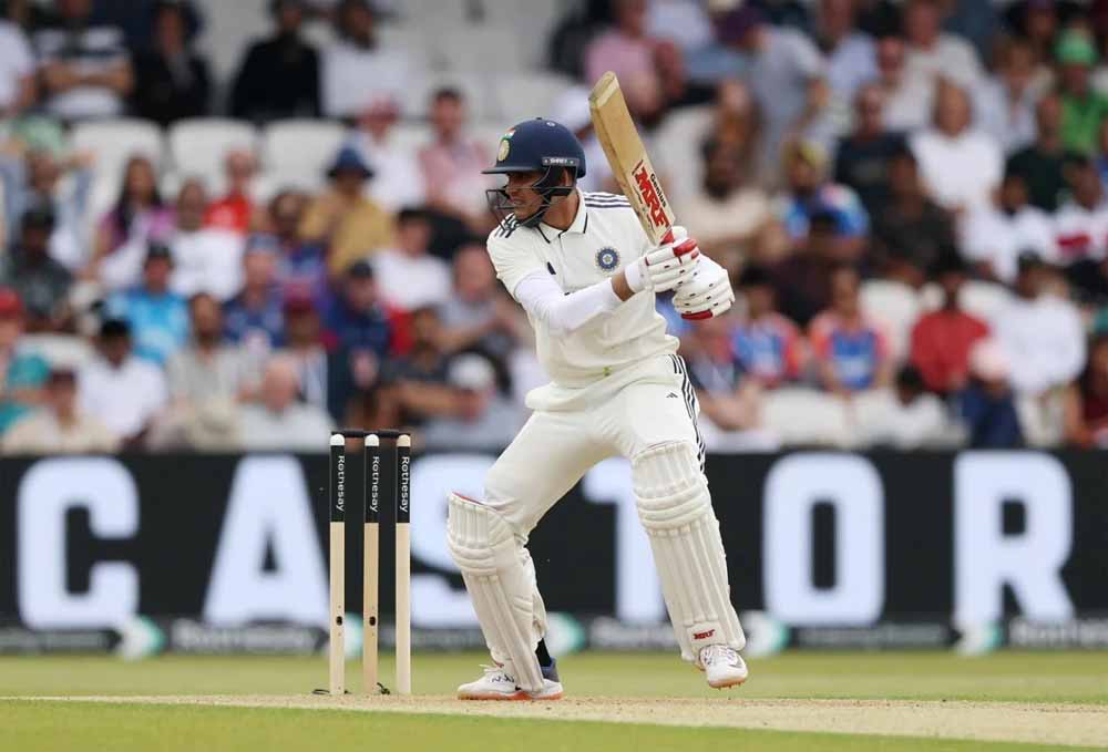 पहले टेस्ट के मुकाबले के पहले दिन शुभमन काले रंग की मोजे पहनकर बल्लेबाजी के लिए उतरे, ICC लगाएगी जुर्माना?