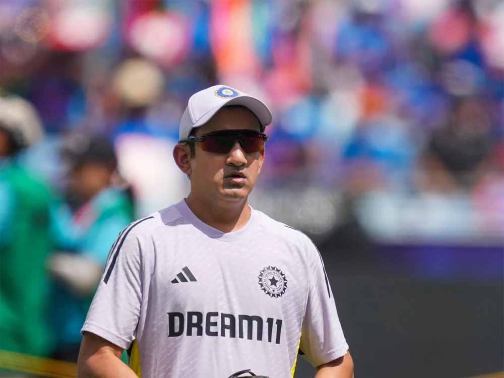 इंग्लैंड दौरे के लिए BCCI ने किया नए कोच का ऐलान- वीवीएस लक्ष्मण बने टीम इंडिया के अंतरिम कोच