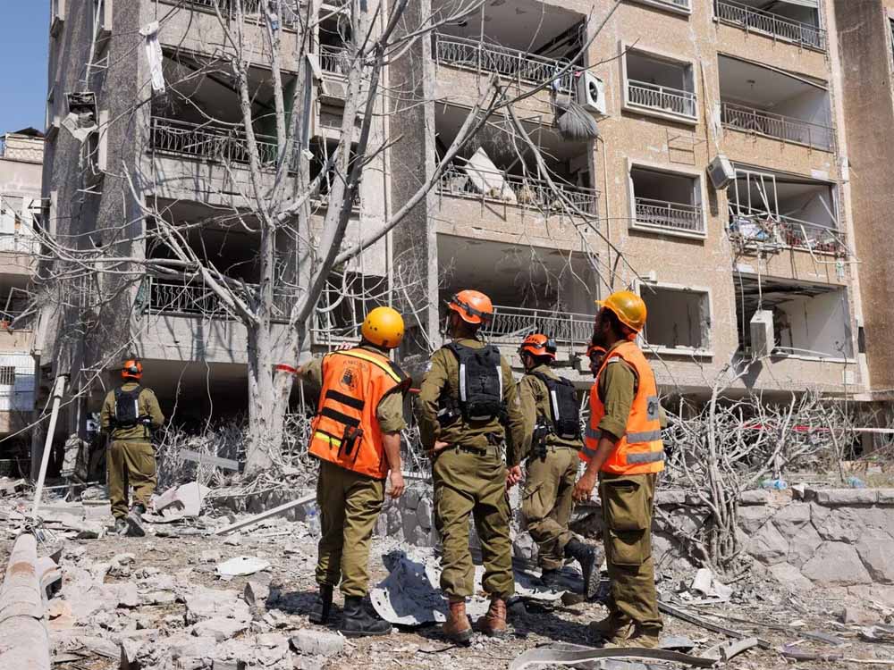 ईरान में फंसे अबरार का भारत लौटने से इंकार, मोदी से अबरार की मां ने की अपील, अनुरोध है कि किसी तरह इस युद्ध को रोका जाए