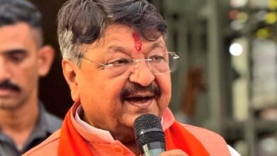 मंत्री विजयवर्गीय का सामाजिक बदलाव पर कटाक्ष बोले – कम कपड़े वाली लड़कियां मुझे अच्छी नहीं लगती