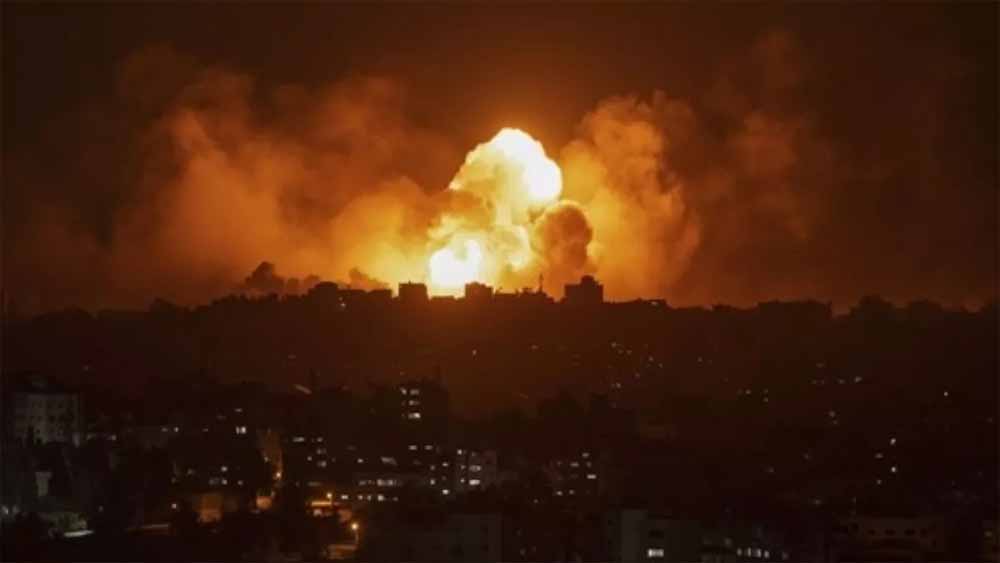 केरल के मुख्यमंत्री  ने इजरायल को ‘एक पुराना वैश्विक ठग’ बताया, जो ‘अहंकार’ के साथ यह मानता है