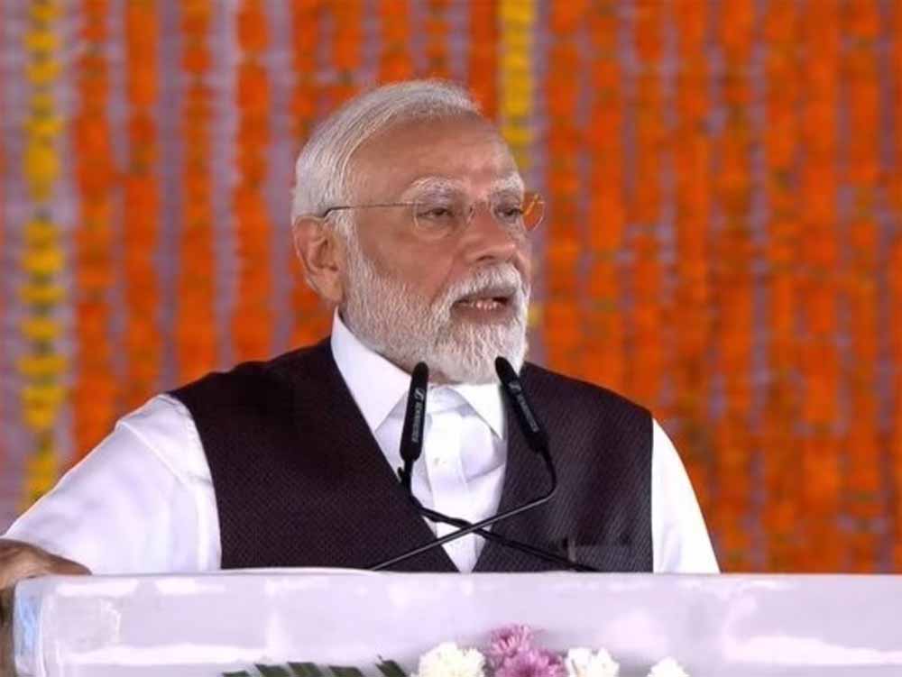 पीएम मोदी ने कहा- पहलगाम आतंकी हमला कश्मीरियों की आय रोकने की पाक की साजिश थी, दंगे भड़काना था उद्देश्य पीएम मोदी ने कहा- पहलगाम आतंकी हमला कश्मीरियों की आय रोकने की पाक की साजिश थी, दंगे भड़काना था उद्देश्य