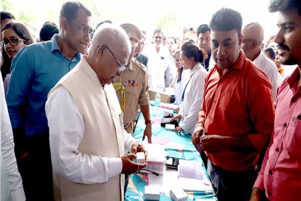 जनजाति सशक्तिकरण का धरती आबा अभियान ऐतिहासिक कदम : राज्यपाल पटेल जनजाति सशक्तिकरण का धरती आबा अभियान ऐतिहासिक कदम : राज्यपाल पटेल