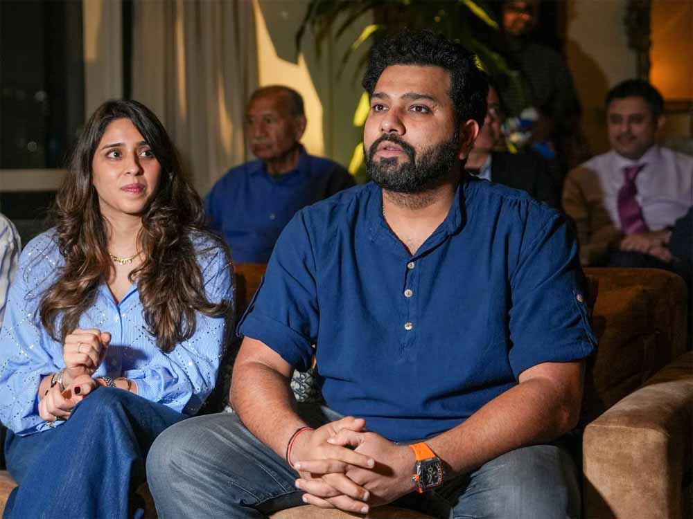 रोहित शर्मा ने बताया अचानक टेस्ट संन्यास पर कैसा था पिता का रिएक्शन, 40-50 रन भी बनाते थे तो वह बहुत खुश होते थे रोहित शर्मा ने बताया अचानक टेस्ट संन्यास पर कैसा था पिता का रिएक्शन, 40-50 रन भी बनाते थे तो वह बहुत खुश होते थे