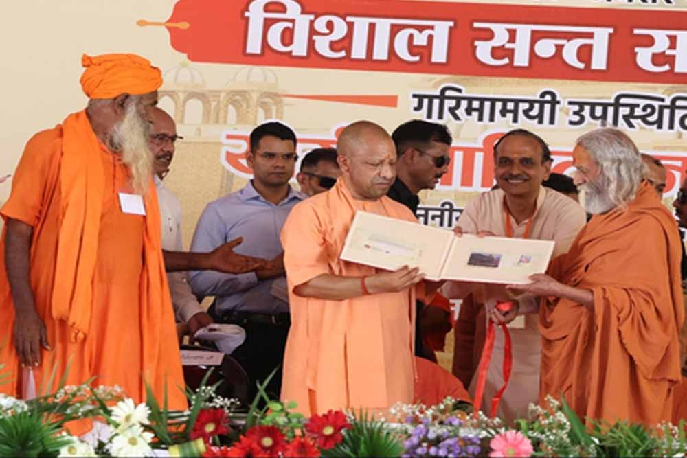 संतों ने समाज को दिखाई वो राह, जो कैराना और कांधला जैसी घटना नहीं होने देती: मुख्यमंत्री योगी आदित्यनाथ