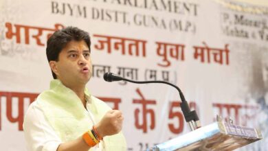 कांग्रेस पर सिंधिया का वार: देश-प्रदेश को बदनाम करने की बना रखी है पाठशाला