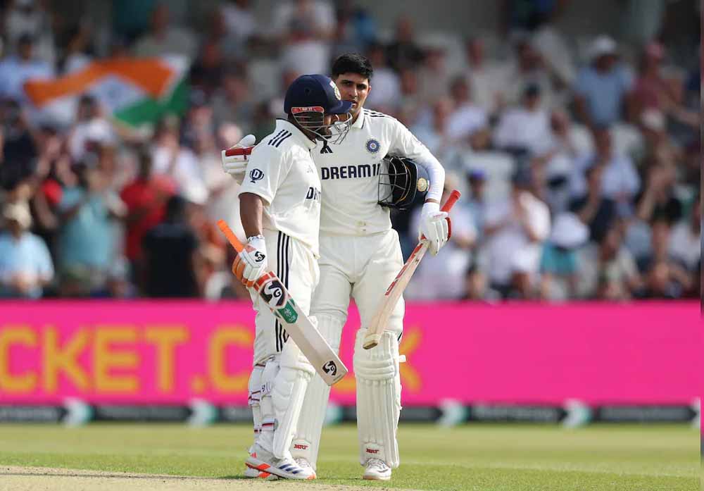 टेस्ट इतिहास में ऐसा तीसरी बार है, जब टूर के पहले ही दिन भारत के दो बल्लेबाजों ने शतक जड़े हों