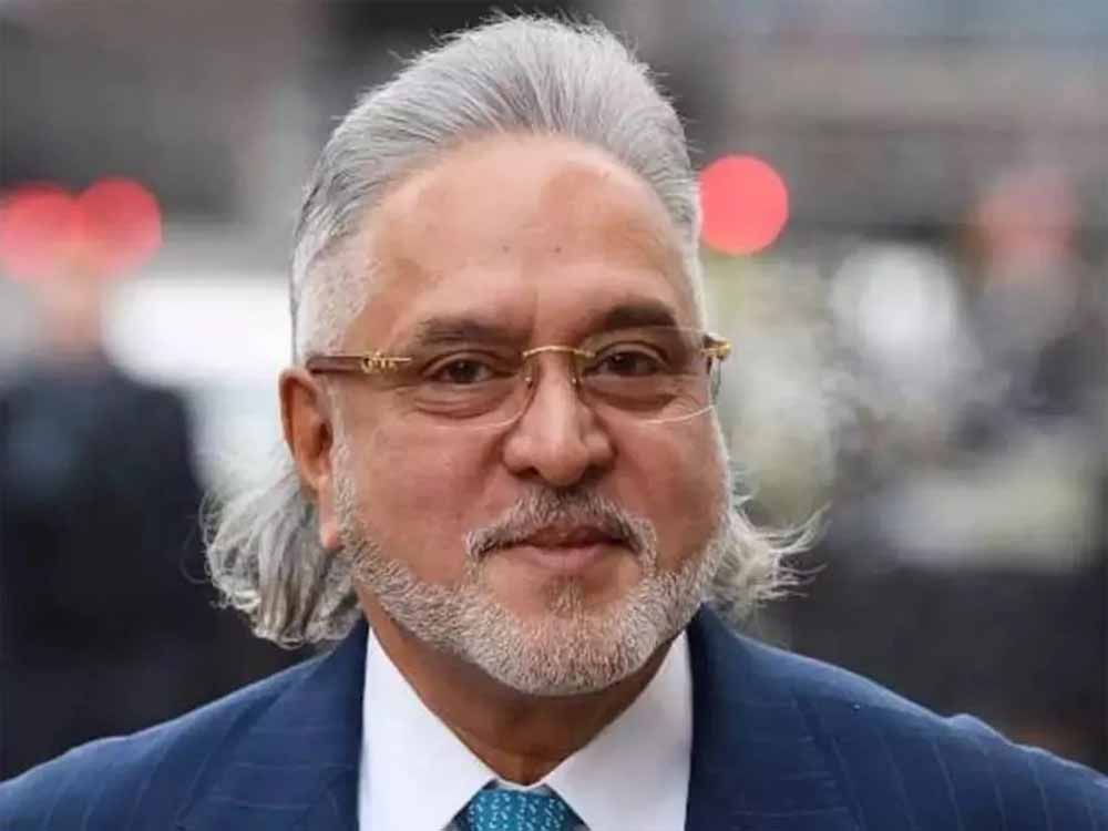 17 भारतीय बैंकों का अरबों डॉलर लेकर लंदन भागे कारोबारी विजय माल्या ने 9 साल बाद अपनी चुप्पी तोड़ी 17 भारतीय बैंकों का अरबों डॉलर लेकर लंदन भागे कारोबारी विजय माल्या ने 9 साल बाद अपनी चुप्पी तोड़ी