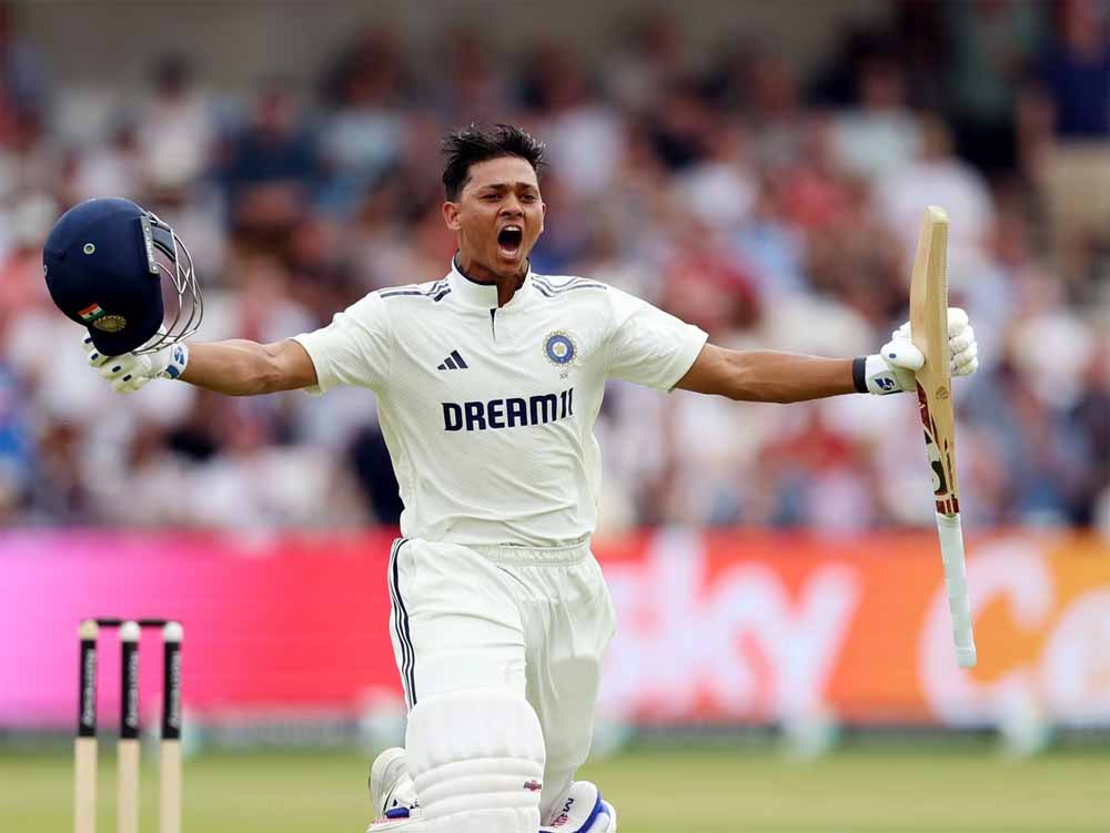 लीड्स टेस्ट में भारत की तरफ से पहली बार किसी मैच में 5 शतक लगे हैं, यशस्वी जायसवाल भी कम नहीं